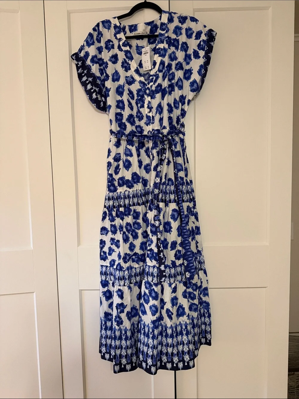Abercrombie & Fitch White and Blue Floral Tie Maxi Dress